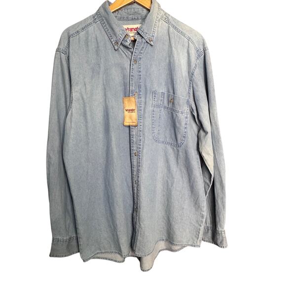 NWT Wrangler Rugged Mens Denim Button Down Shirt Size Large - Picture 1 of 4